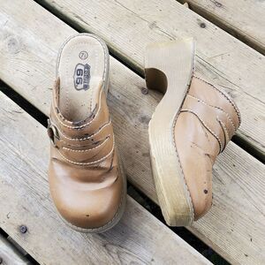 Vintage 90s y2k Route 66 Bratz Chunky 2.5" Heel Tan Brown Vegan Leather Mules